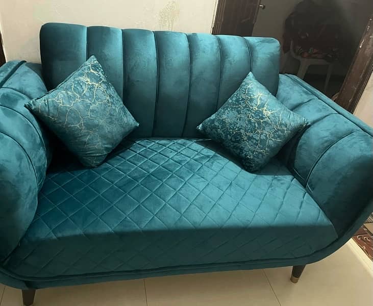 6 seater sofa 15 days used 0