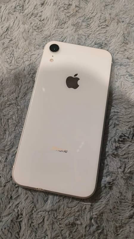 Iphone XR 64 GB 2 months use 0