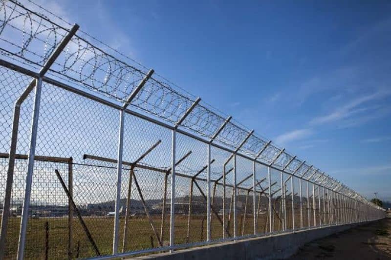 Galvanized security fence - Hot dipped - Chain link - Electric fence 18