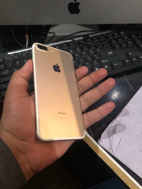 I phone 7 plus 32 gb pta approved 3