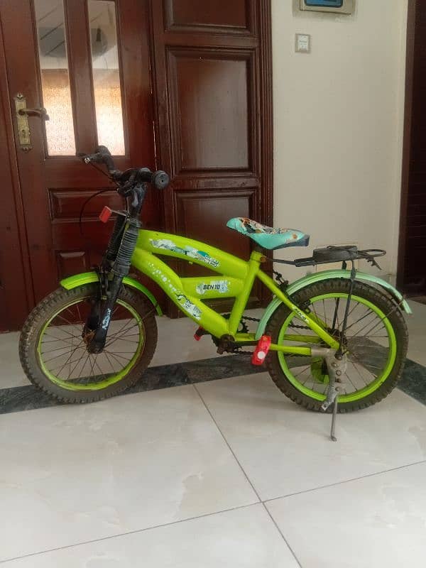 green kids bicycle 0