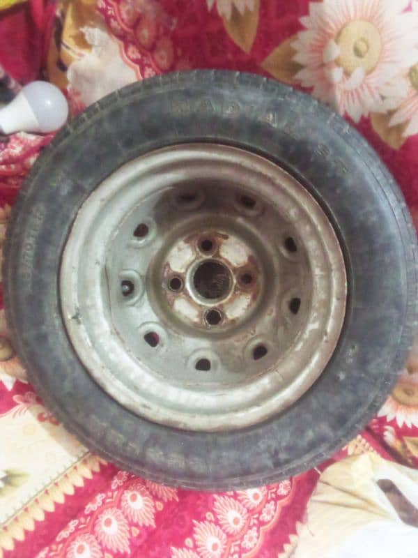 acha halat me ha tubeless tyre or old rim only 5000 03064086418 1