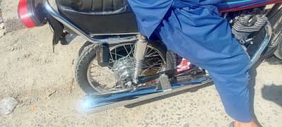 bike bilkul new ha ma babir ja raha hou or muja paisa chiya