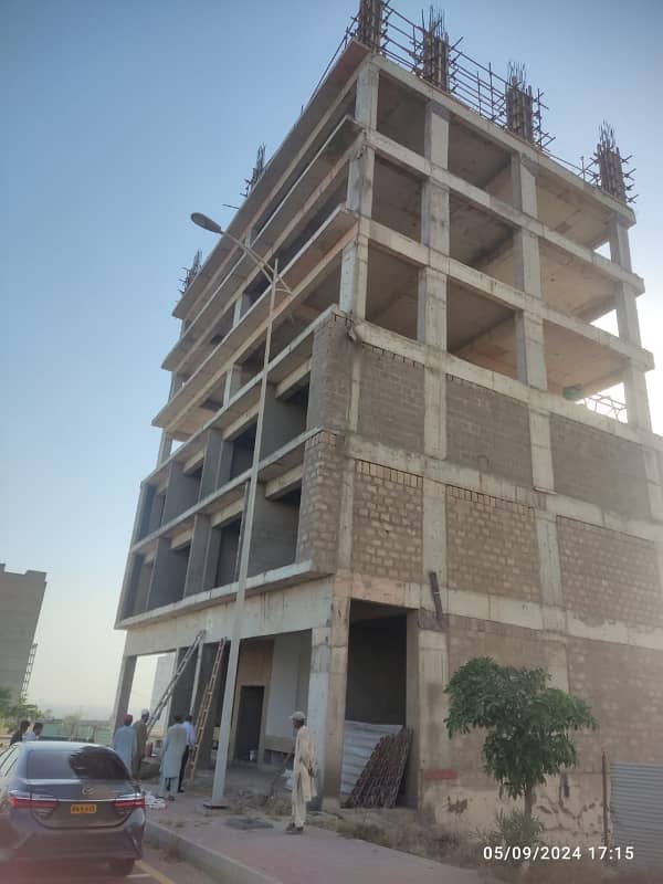 Precinct 10A shop+basement for sale in Bahria town karachi. 3