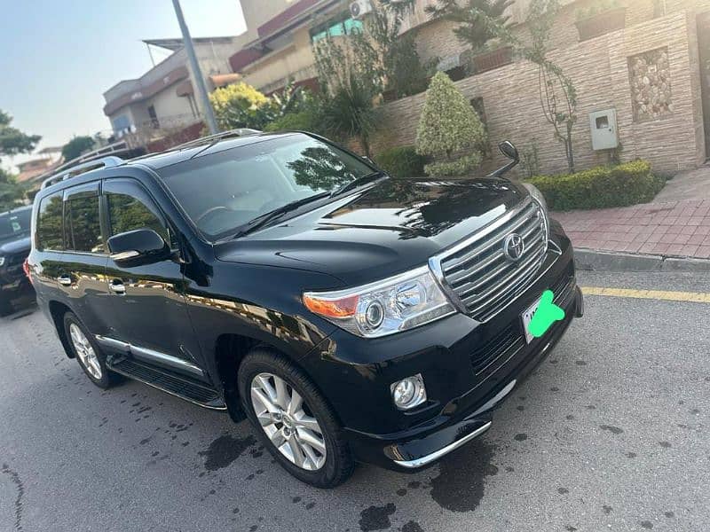 Toyota Land Cruiser 2018 1