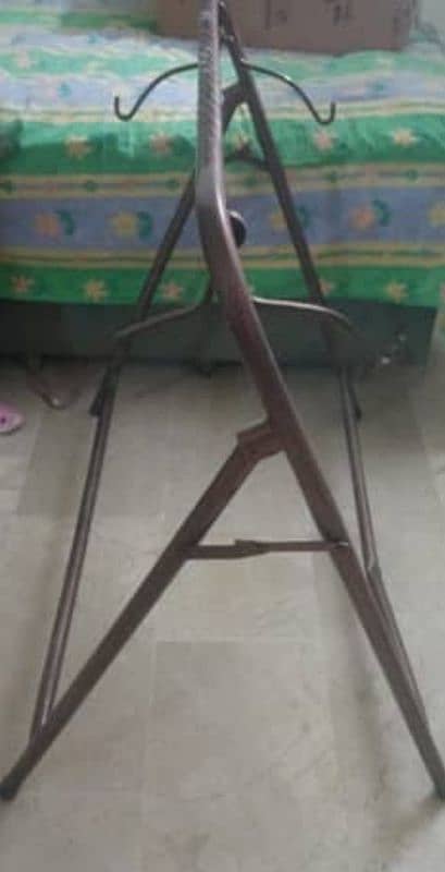 baby swing for sell condition in new colour is brown 4