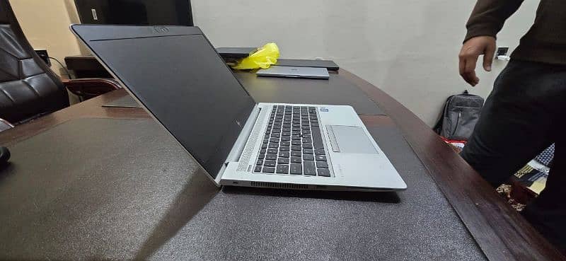 HP Elitebook 840 G5 | 16GB RAM 512GB SSD 3