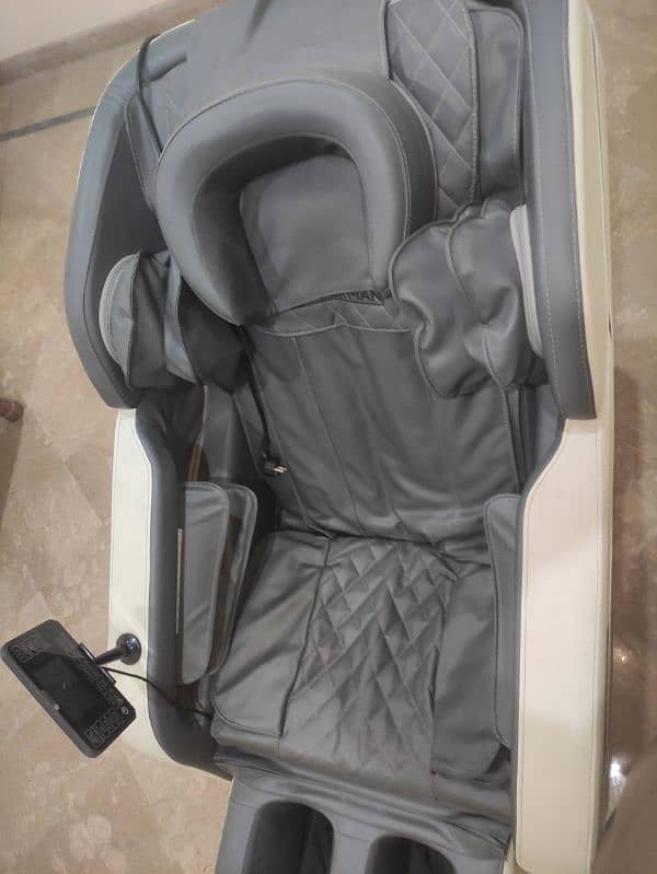 JC Buckman Massage Chair 4