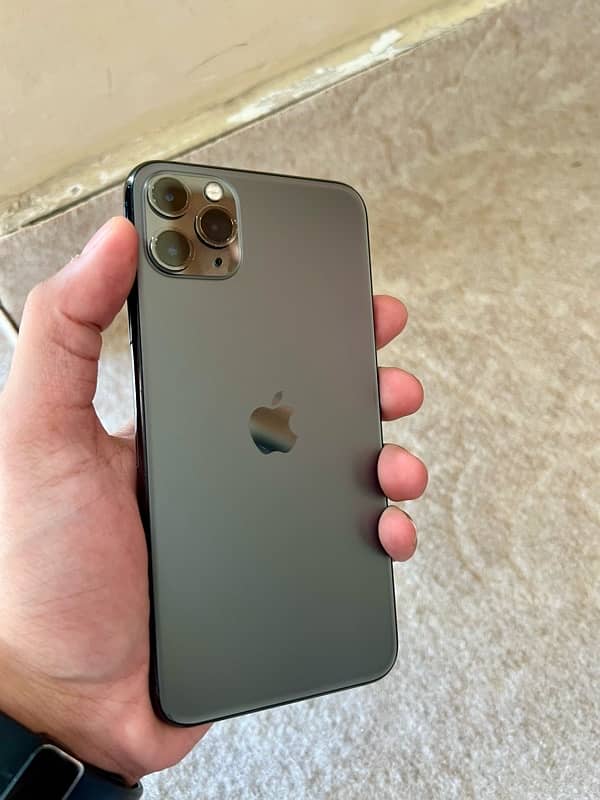 iphone 11 pro max (256gb) 3