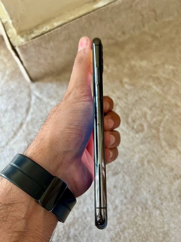 iphone 11 pro max (256gb) 5