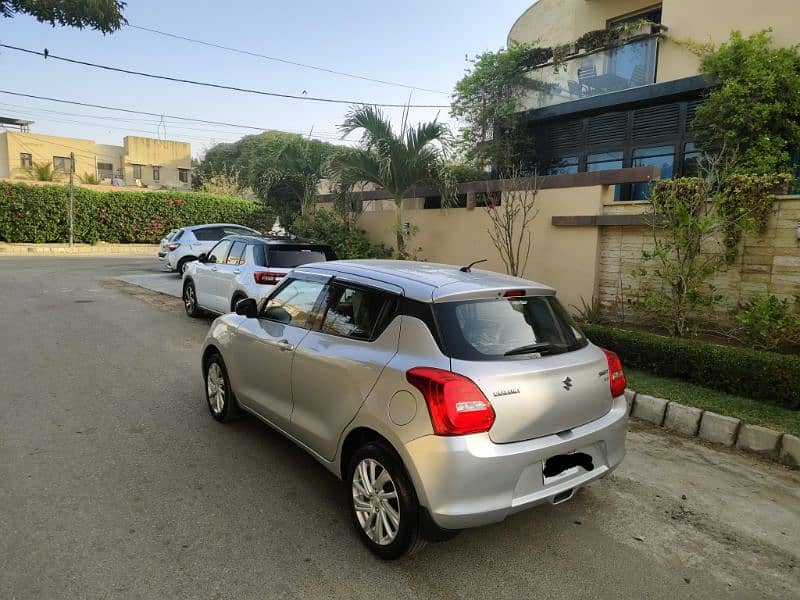 SUZUKI SWIFT GL MODEL 2022(NOV) *B2B* ORIGINAL SILVER COLOR (28000) KM 5