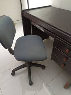 computer table & chair