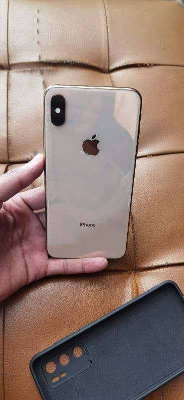 iphone xs max 64 GB official pta 1