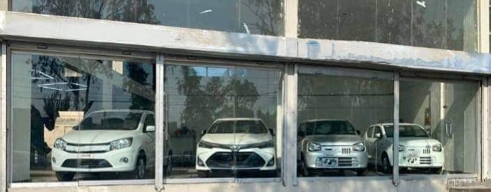 Showroom Available For Rent On Main Shahra E Qaideen 1