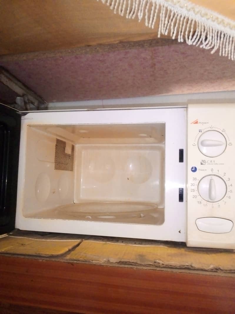 Dawlance microwave oven 1