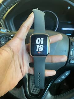 Apple Watch Series 4 | Rose Gold