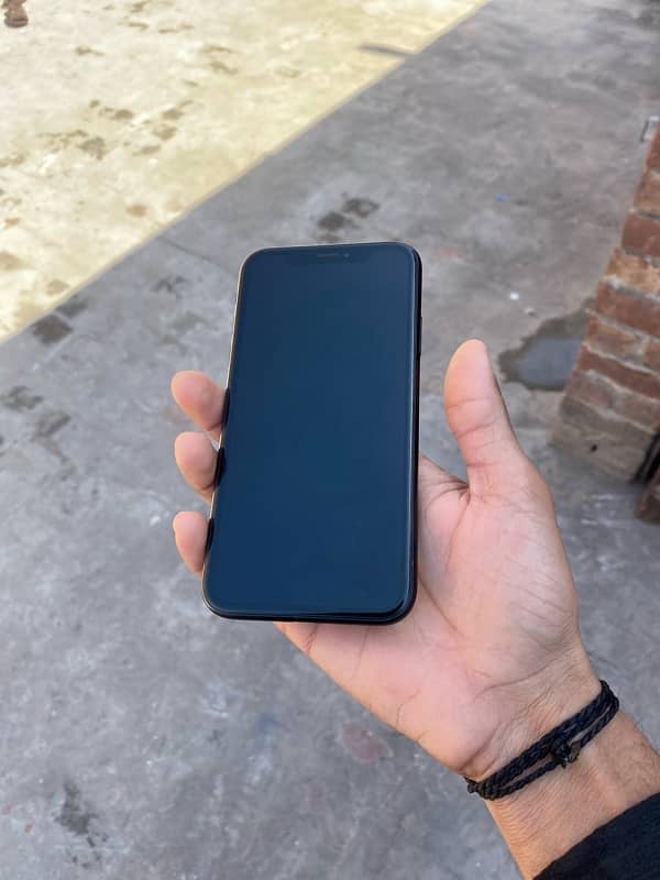 iphone xr pta 2