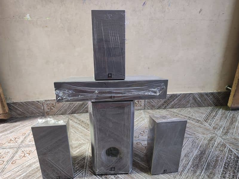 Yamaha bookshelf homethater 5.1 powered subwoofer 03009217309 6