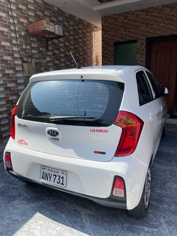 KIA Picanto 2023 auto 0