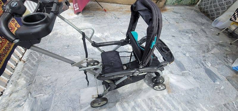 seat and stand pram 0