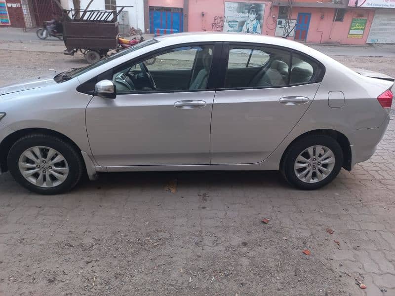 Honda City aspire 1.3 bumper to bumper original car 2