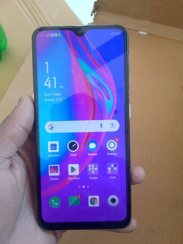 oppo f11 6/128 only phone hai glass tuch tota hai 110% warking hai 0