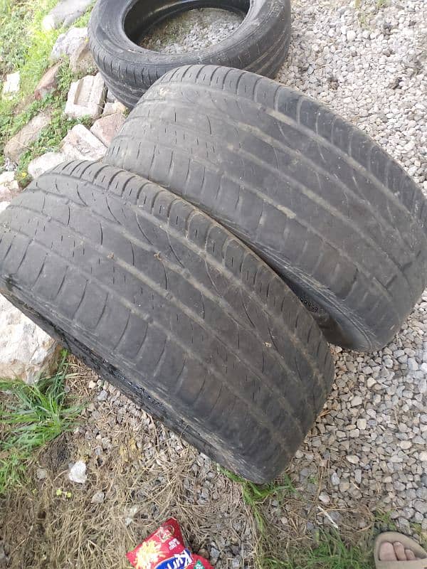 16 number 3 tyres 2 same one different 0