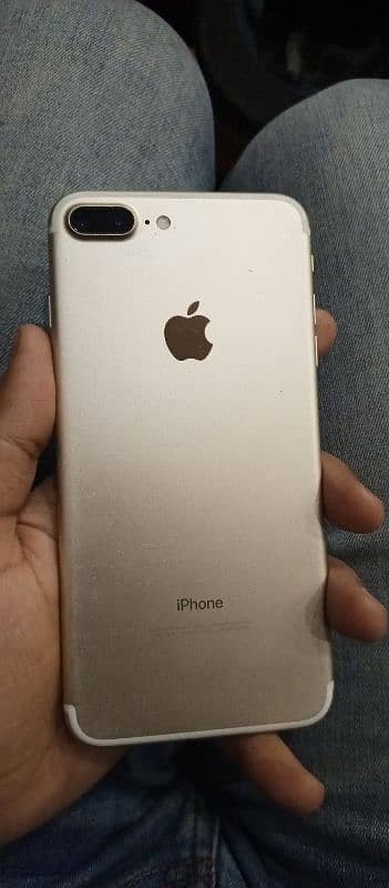 7 plus Non pta 128 Gb 10/10 water pack 1