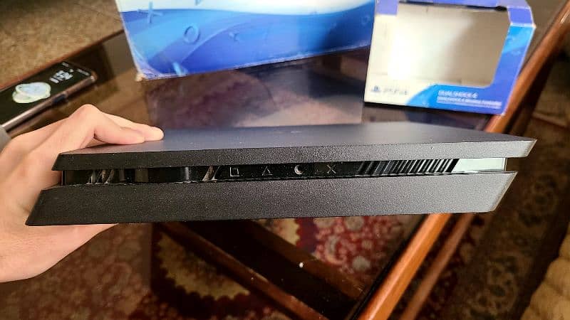 PS4 Slim 500GB 4