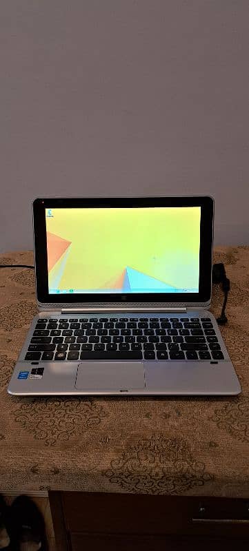 Haier Y11B detachable 2 in 1 laptop 0