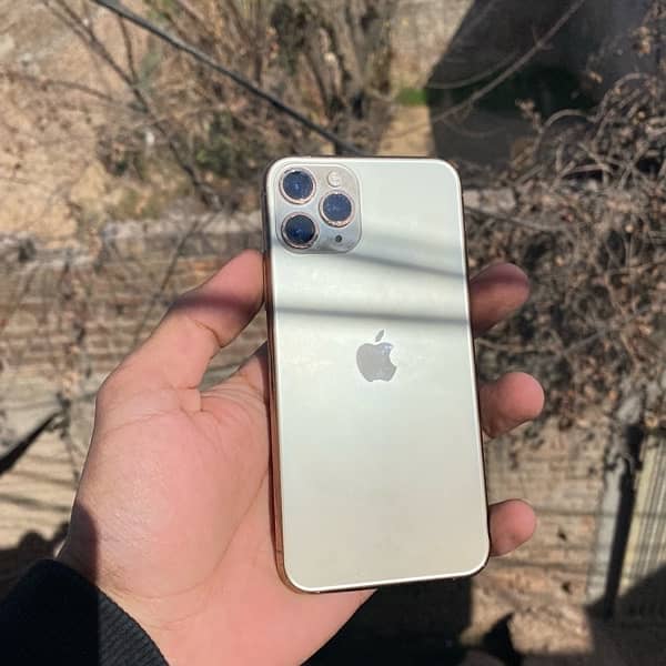 iphone 11pro (urgent sale) 1