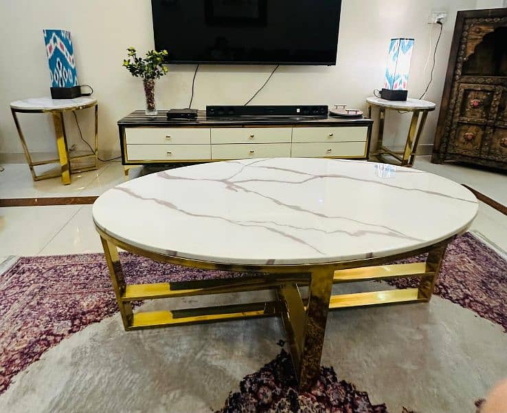 Center Table 0