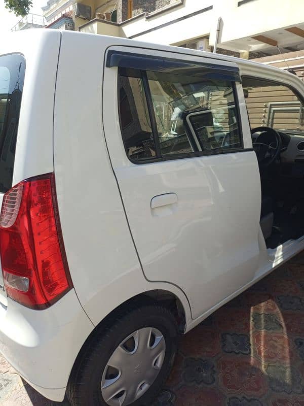 Suzuki Wagon R 2017 10