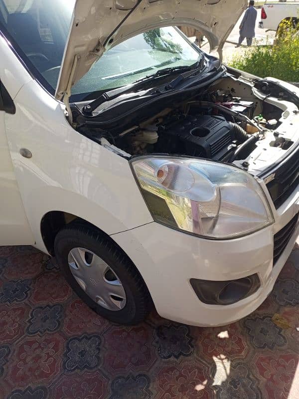 Suzuki Wagon R 2017 12