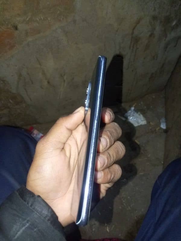 One Plus 9 Urgent Sell 2