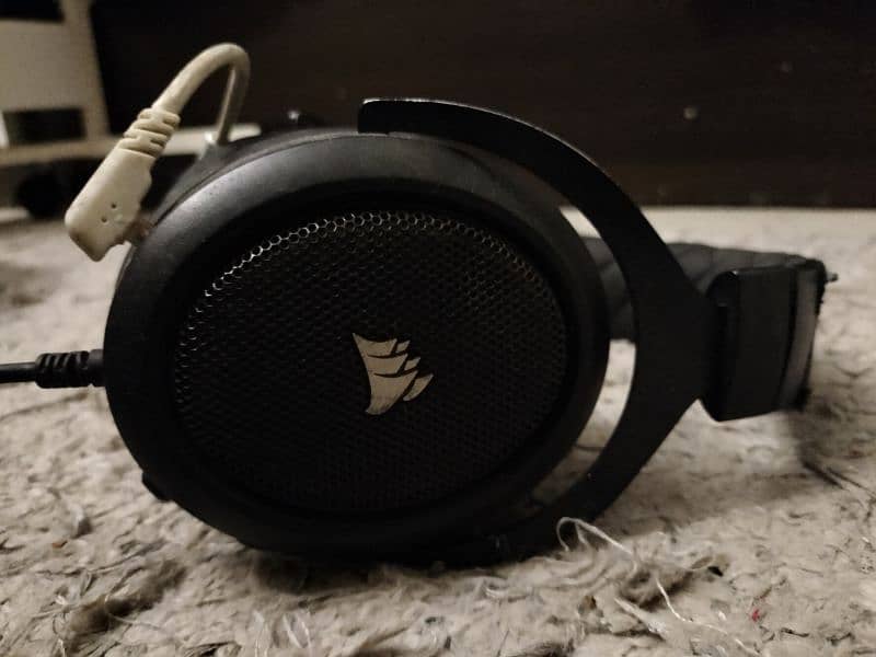 Corsair hs50 Pro Stereo Gaming Headset 2