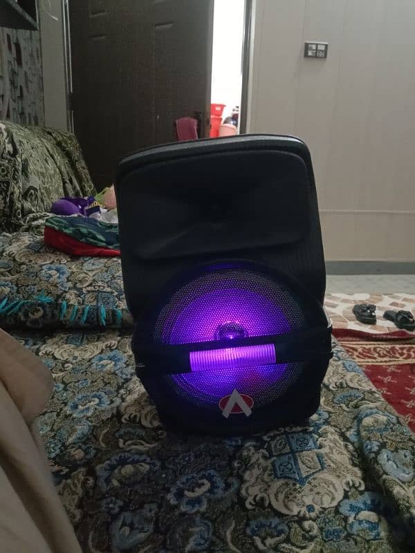 Audionic Speaker with mic For sale 2