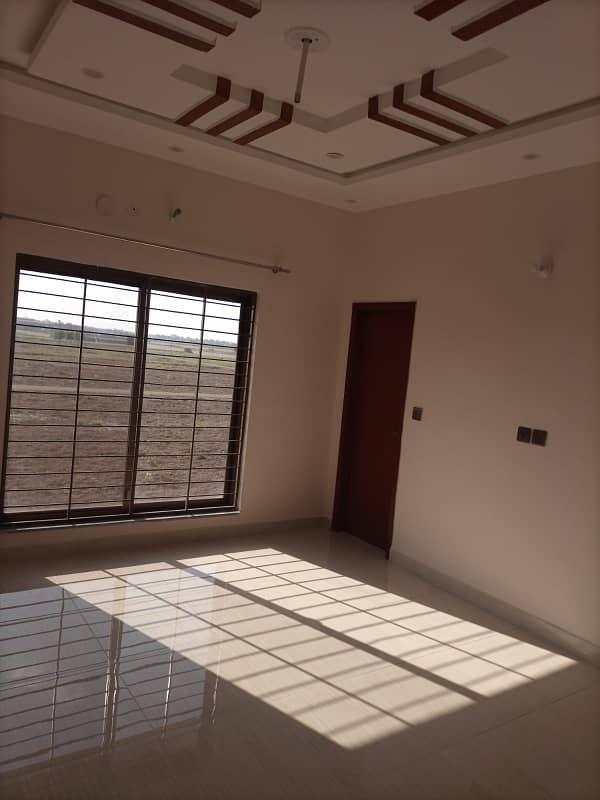 Bahria orchard Lahore rent option available 8 Marla upper portion 9