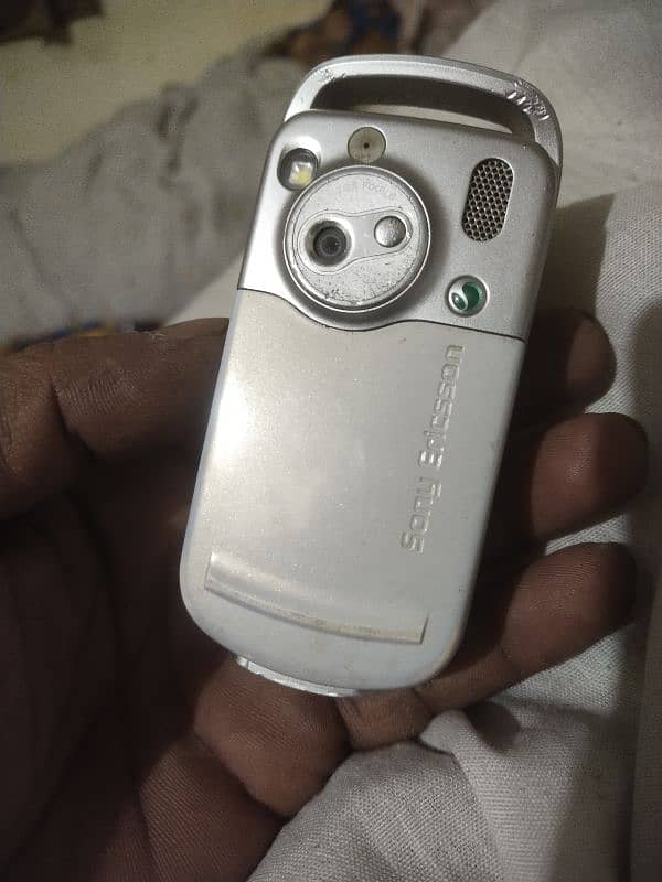 Sony Ericsson W550ii 1