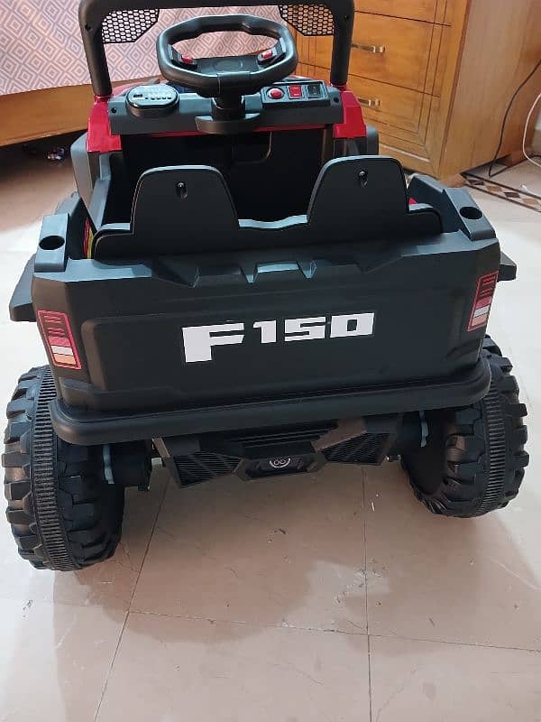 Electric jeep with complete accessories 7