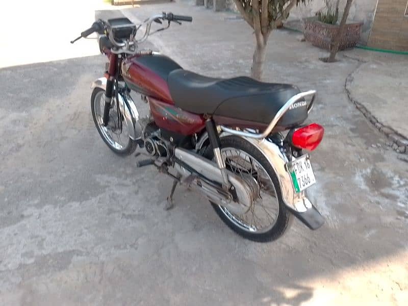 Honda CD 70 model 2015/16 03127915119 5