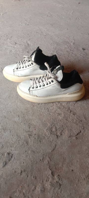 Alexander McQueen Sneakers 1