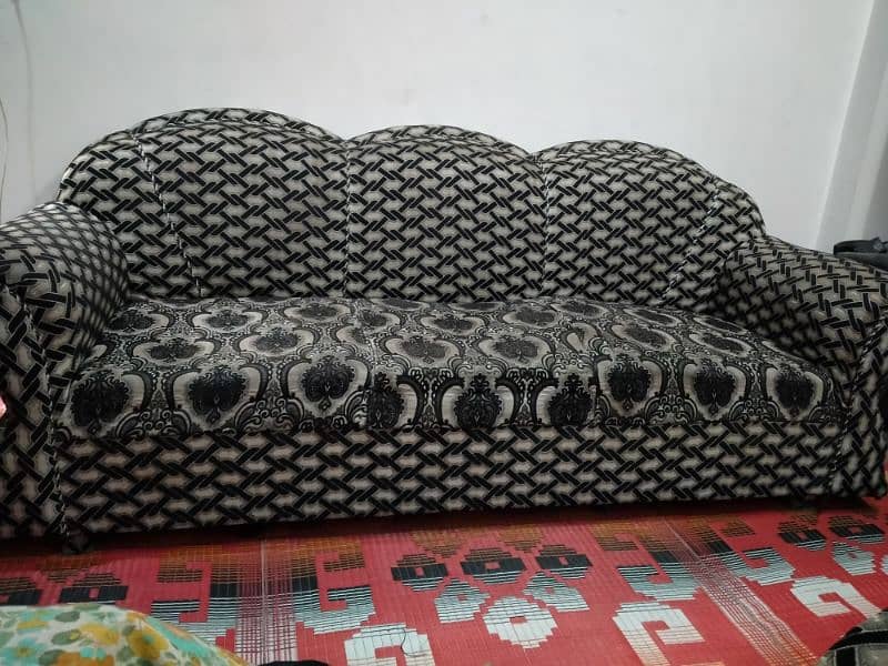 6 seater sofa set best condition 1