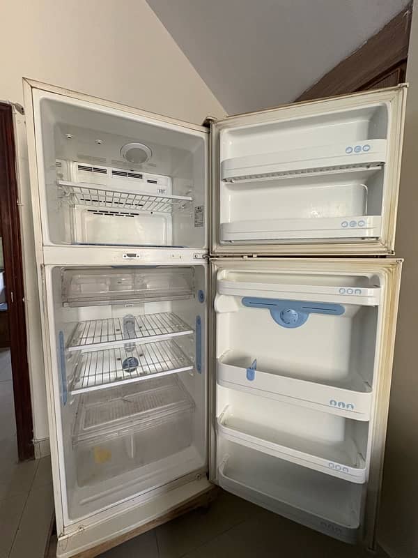 LG Refrigerator 0