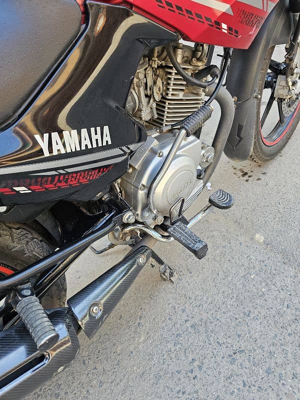 yamaha ybr 125G 2022 new sticker urgent sale 9