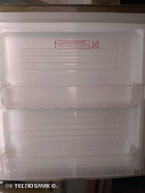 PEL refrigerator desire model no. PRD 120 size 12 genuine condition 5