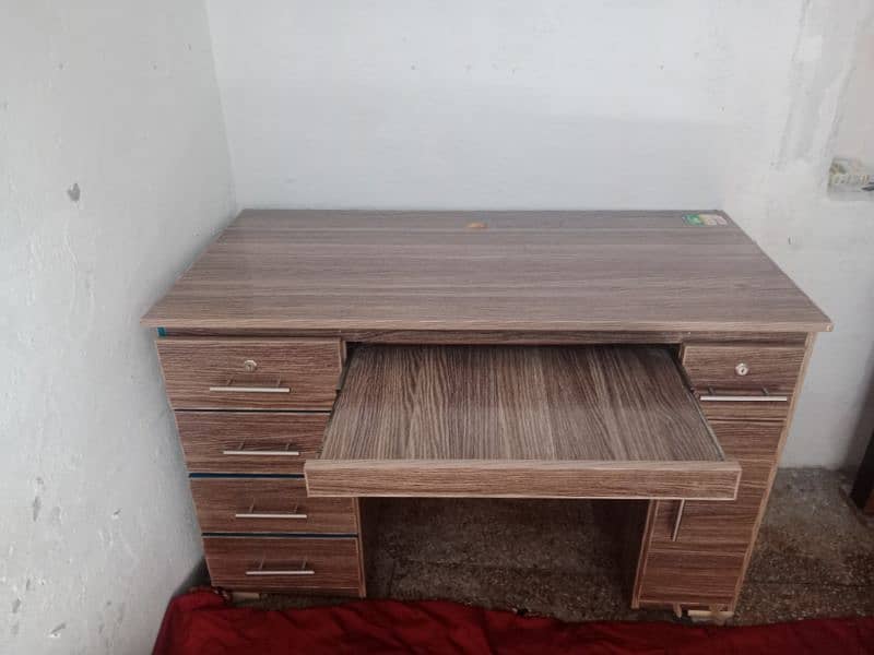 Computer Table for Sale 5