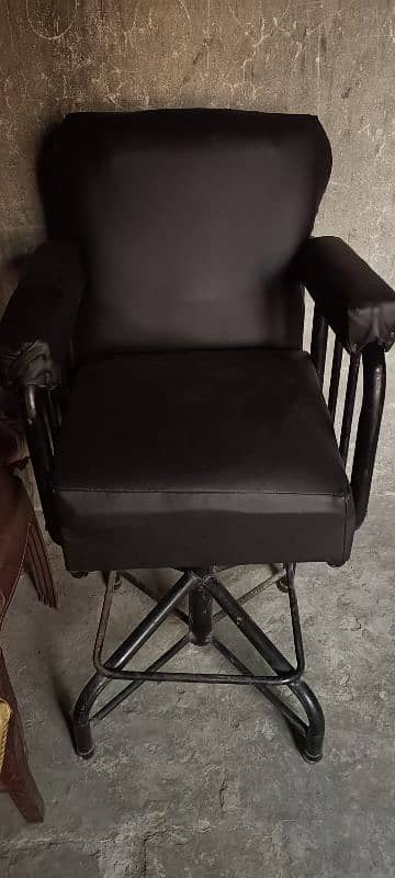 pular chair 5