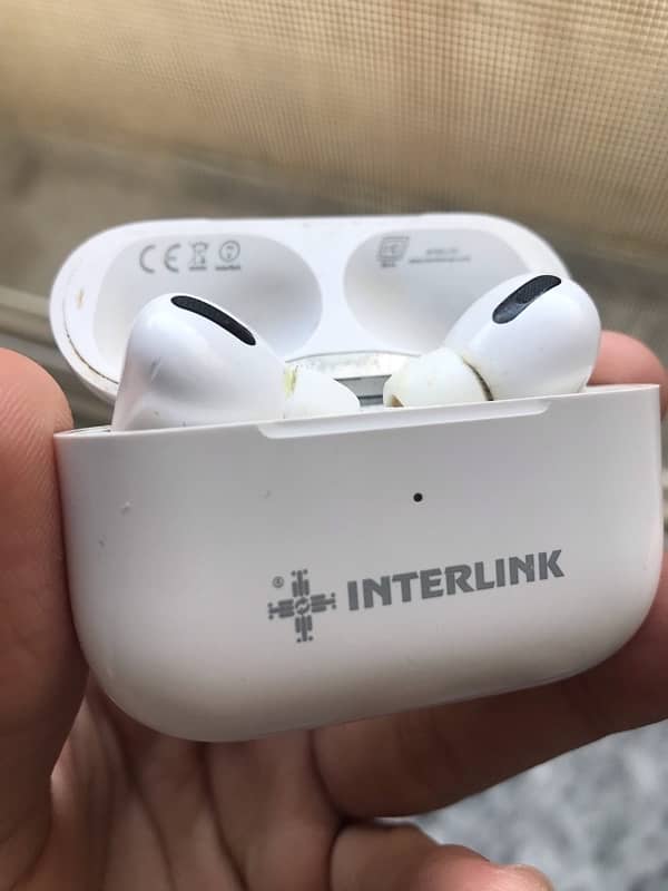 Interlink Airpods Pro 5