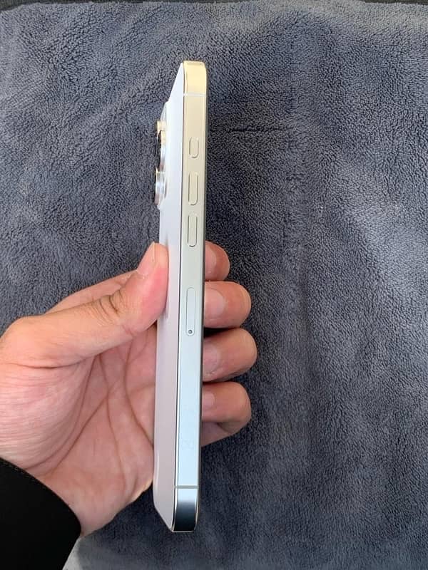 iphone 16 pro max | Non Active Sim Status | (512GB) 4